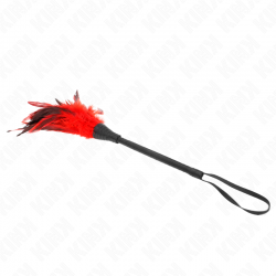 KINK PLUMAS DE POLLO PARA COSQUILLAS CON FORMA CUERNO DE CRIADA ROJO 36 CM